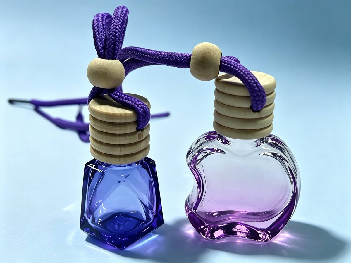 8ml apple shape glass car fragrance bottle wholesale OEM custom Pantone colour China factory