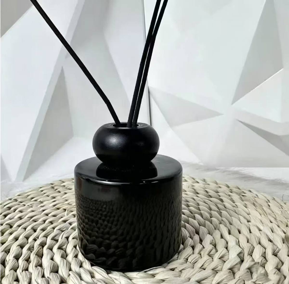 143ml compact ceramic reed diffuser bottle wholesale OEM gift set China factory custom glaze