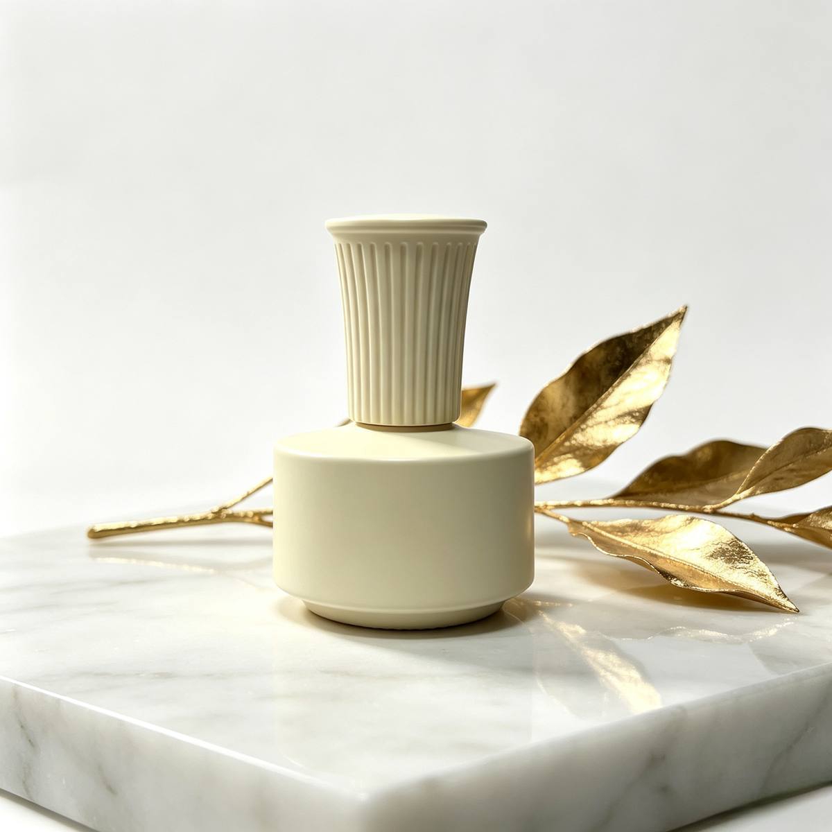 18ml beige colour spray glass nail polish bottle OEM wholesale China factory